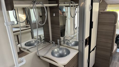 Sky Free  – 4p Fiat alcove from 2024
