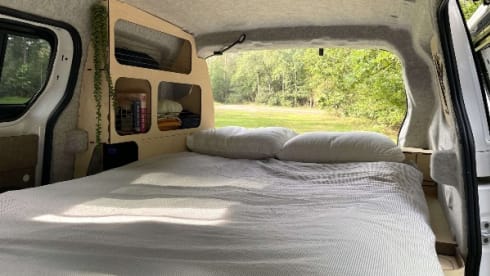 Pretty in Charge – 4p Volkswagen campervan from 2025