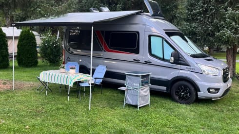 "Big" Nuggy – Very comfortable camper with 4 seats / 4 sleeping places