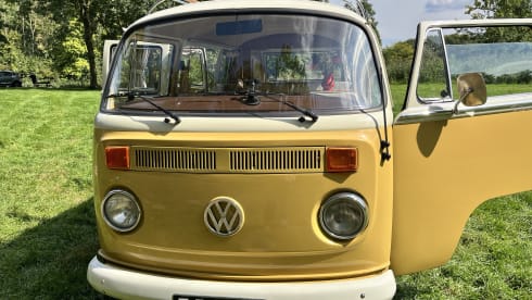 De Bus – 2p Volkswagen campervan from 1980