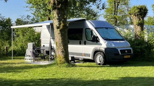 2p Fiat campervan from 2011