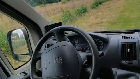 Take Five! – Compact yet spacious practical 2 person Peugeot bus camper