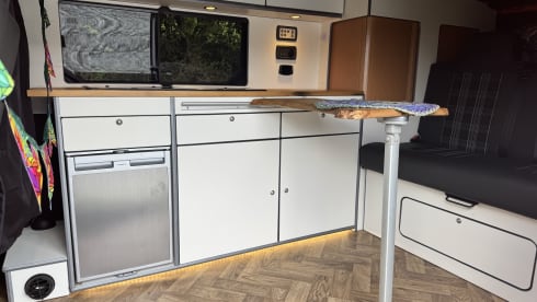 Foxy Phoenix  – 4 berth Volkswagen campervan from 2015