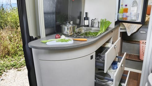 Freedom Suite – 2p Pössl bus uit 2026