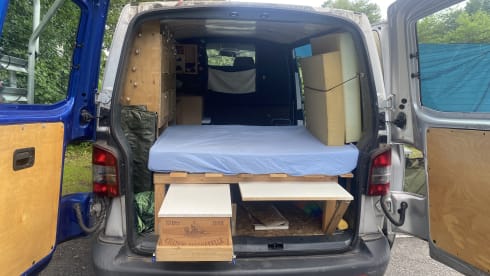 Cozy little self-sufficient camper