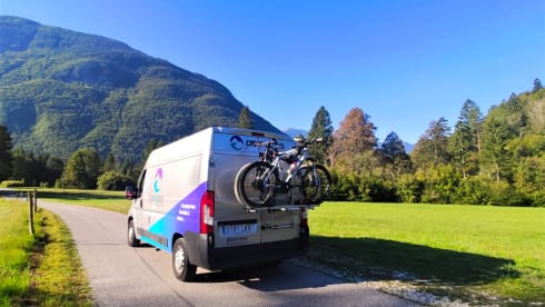 Van for 2 - Surftrip