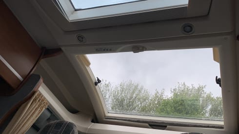 Atmospheric and complete Chausson motorhome for your journey with complete freedom