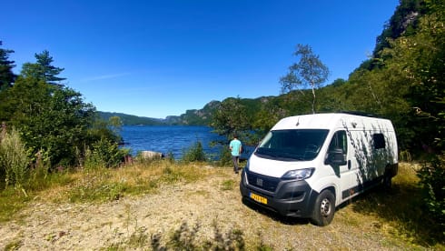 Nimbus – Luxury camper from 2023 with Off-grid option