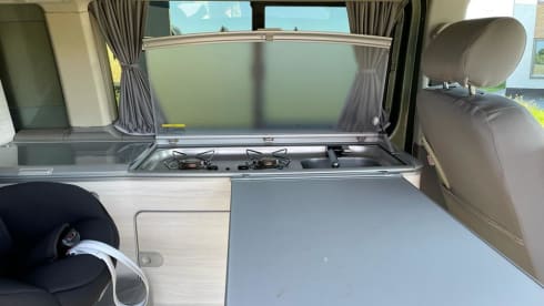 California  – 4 pers. Volkswagen bus camper