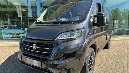 Complete Camperbus – Pössl camper Automaat met dakairco