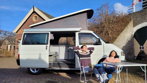 Coconut – 4p Volkswagen Westfalia California from 1991