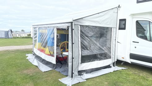 Loki – 4 berth Roller Team 290 Sport from 2020