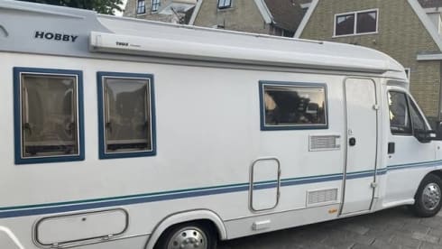 4p Hobby semi-integrated from 1995