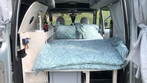 Willi – Vermiete Renault Kangoo Minicamper Eigenumbau