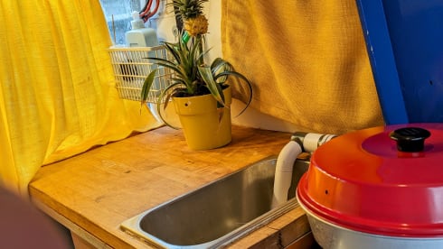 Gordino – 2p Volkswagen campervan from 2001