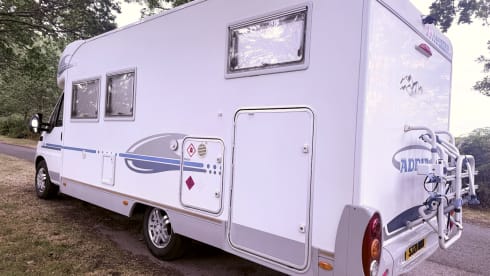 Coral  – Warm & Gezellig Coral - Fiat Adria met 4 slaapplaatsen 