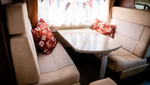 Spacious & comfortable family camper (2013)