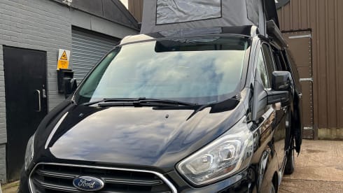 Bumble – Ford Transit Custom Petrol Plug-In Hybrid