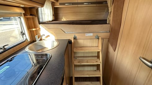 3p Sunlight semi-integrated off grid camper