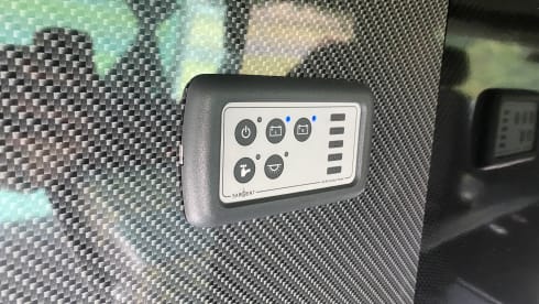 4 berth Volkswagen bus from 2012