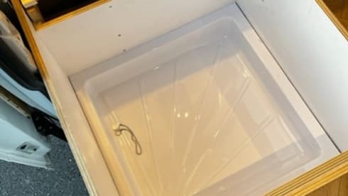 Try Vanlife – Prova Vanlife! nel nostro Fiat ducato fuori rete (letto fisso grande)