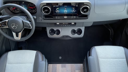 Weinsberg CaraSuite 640 MEG MB AUTOMATIC