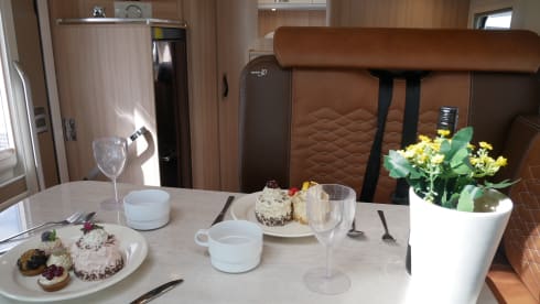 Bürstner Ixeo 734 '30 Edition, Queen bed, Lift-down bed!!!