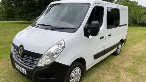 Red – Camper Renault Master 2.5 del 2017 *con smart TV, riscaldamento, WC ecc.*