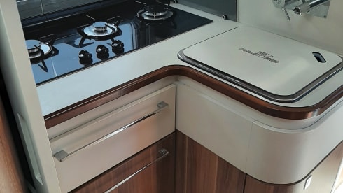 Camper 4p Roller Team semi-integrated from 2013