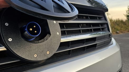 Silverline Swamper – 4 berth Volkswagen campervan from 2018