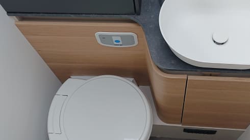3p Adria Mobil semi-integrated from 2025