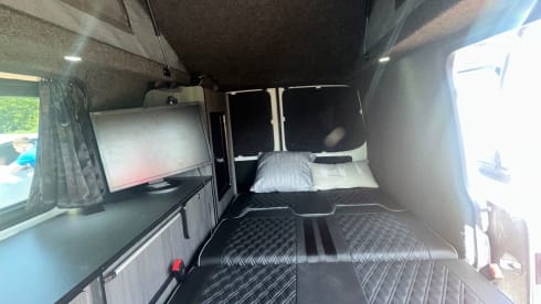 Ron – Stay classy in "Ron" the VW 4 berth Campervan