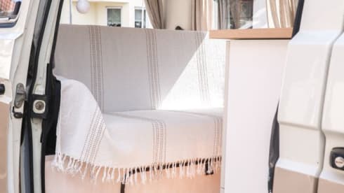 Lille – T3 Bully with power steering 85,000km beautiful extension with awning all inclusive.