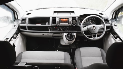 Sully – 2/3 Berth Boutique Off Grid Adventure Van near the Peak District.