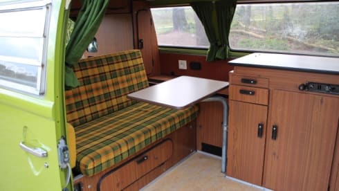 Westfalia – Wonderful Classic Camper Rent! Oldtimer VW minibus hire - T2 Westfalia