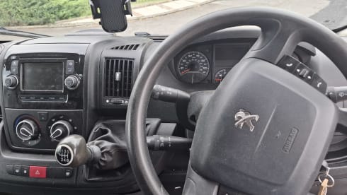 Carly – 2 berth Peugeot campervan from 2017