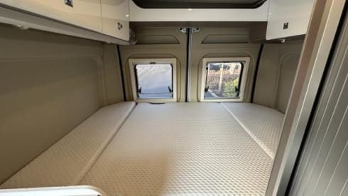 Compacte 4p Bürstner buscamper 2021