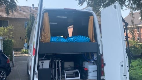 unique, attractive, compact 2-person Volkswagen camper 