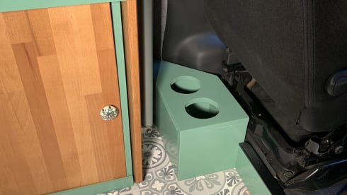KIWI GOLD (6) – Renault Trafic Eco bus camper completely self-sufficient
