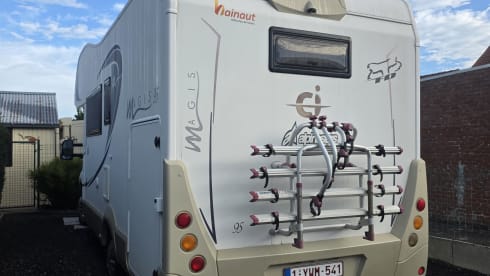 Familiaal camper – 6p Fiat alcove uit 2016