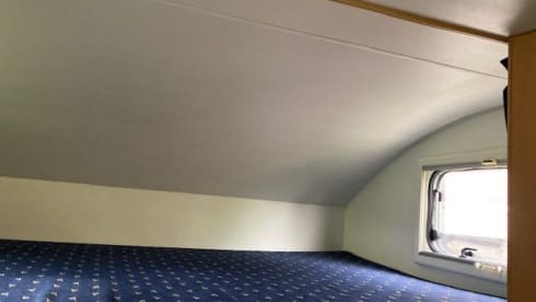 Fijne gezinscamper met 6 zit & slaapplaatsen.  – 6p Fiat alcove from 2004
