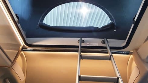 Den Burt – Nouveau camping-car Burstner 4pers