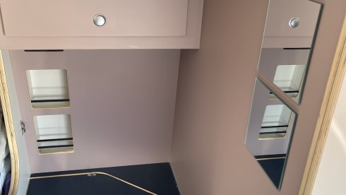 Vogelvlucht – 2p Fiat bus uit 2021