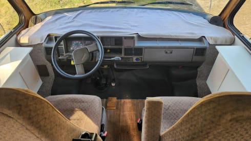 Witte Beer. – 4p Hymer integrated uit 1990