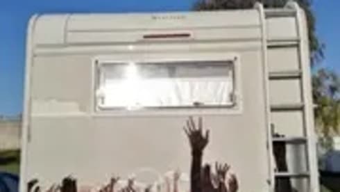 Kentucky Estro 4 c / garage