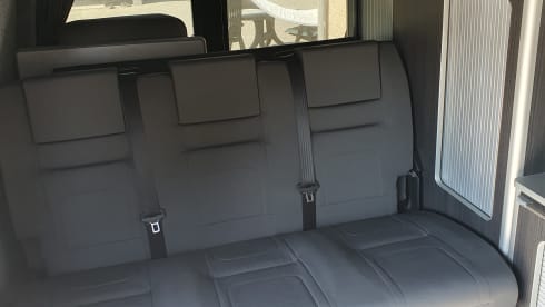 Black pearl – Volkswagen Transporter Camper automatic 