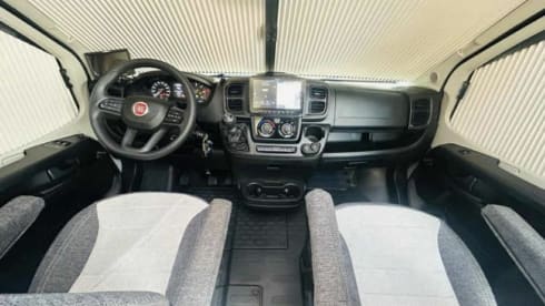 Jean-Pierre – Explore Europe in Comfort: Your Fiat Font Vendôme Adventure Awaits. 