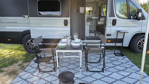 Hymer Yellowstone '24 - Automatic with tow bar 3T
