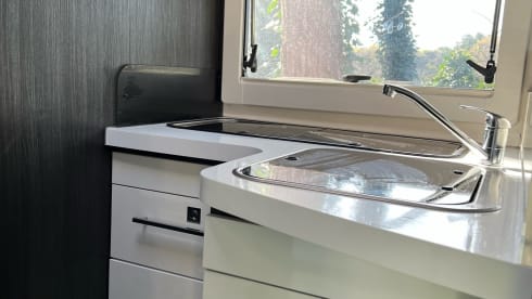 Gezinscamper – Family camper 5 people - luxurious & complete