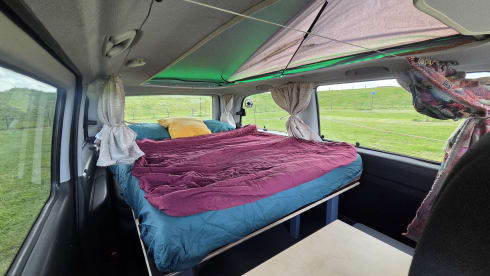 Blacky – Mercedes- Benz Vito Camper 5-Pers. "Blacky" | Automaat & Airco | Euro 5